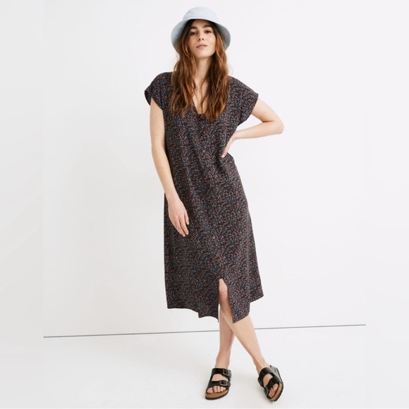 Madewell Dresses & Skirts - Madewell Easy Midi Dress in Fieldwalk Floral